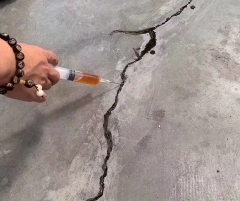 兴宁混凝土裂缝修补技术详解​